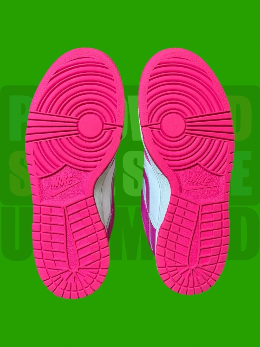 Nike Dunk Low GS ‘Laser Fushsia’